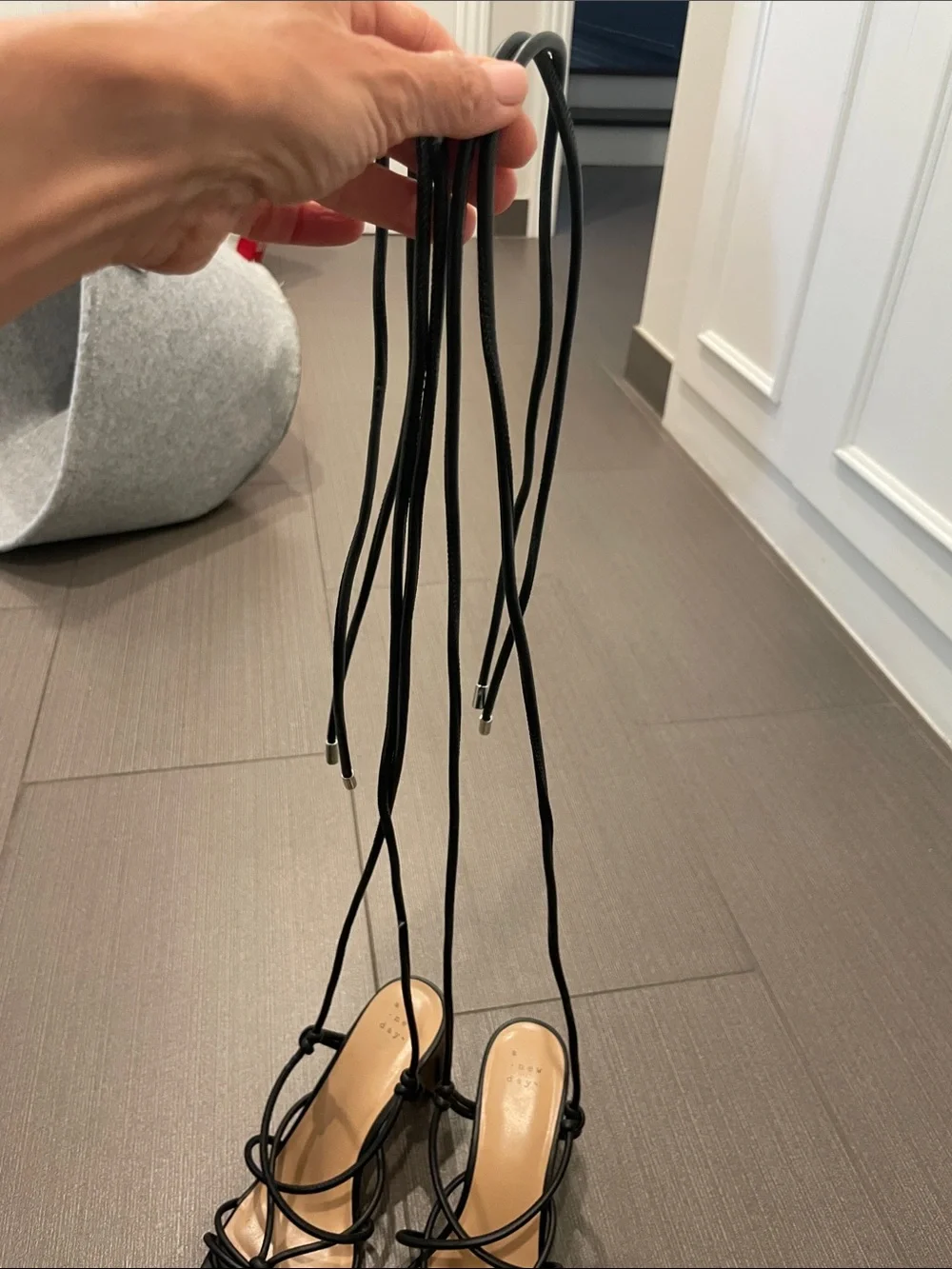 A new day strappy lace up black sandal heels summer sz8 soft comfy